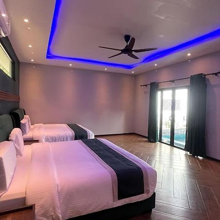 בנטונג Charis Janda Baik Semi D Villa 6: 3 Bedroom + Pool מראה חיצוני תמונה